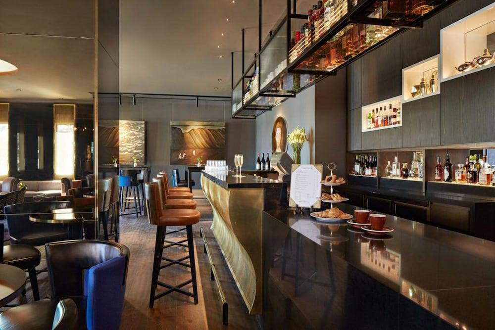 Museum Apartment Hotel, Independent Collection By Evt Wellington Luaran gambar The bar at the hotel